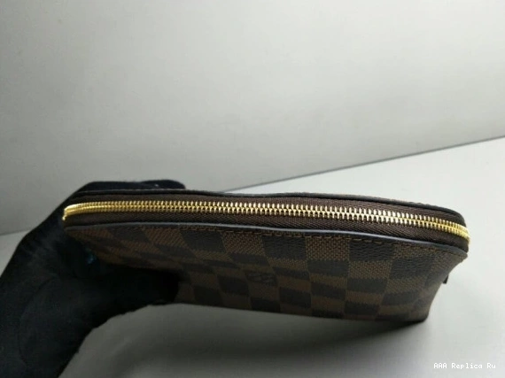 AAA Pruses Bags LOUIS VUITTON COSMETIC POUCH 0729